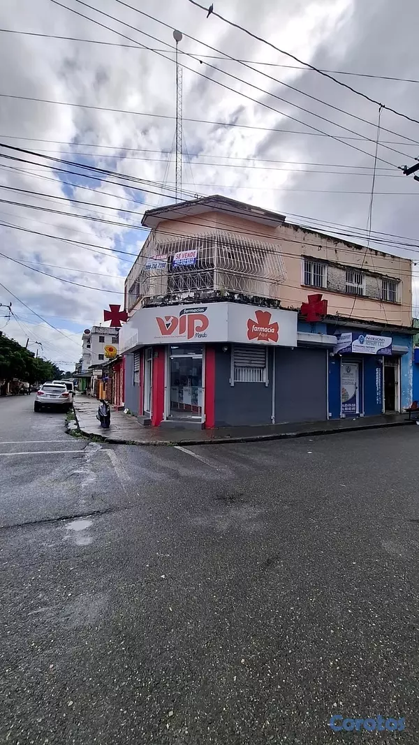 casas - venta de casa con locales comerciales en San Carlos Distrito nacional 7