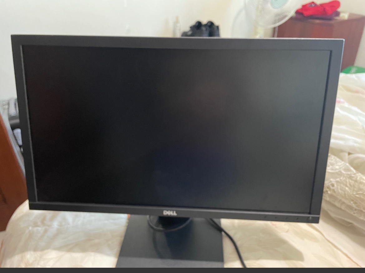 computadoras y laptops - Monitor Dell 23 “  2