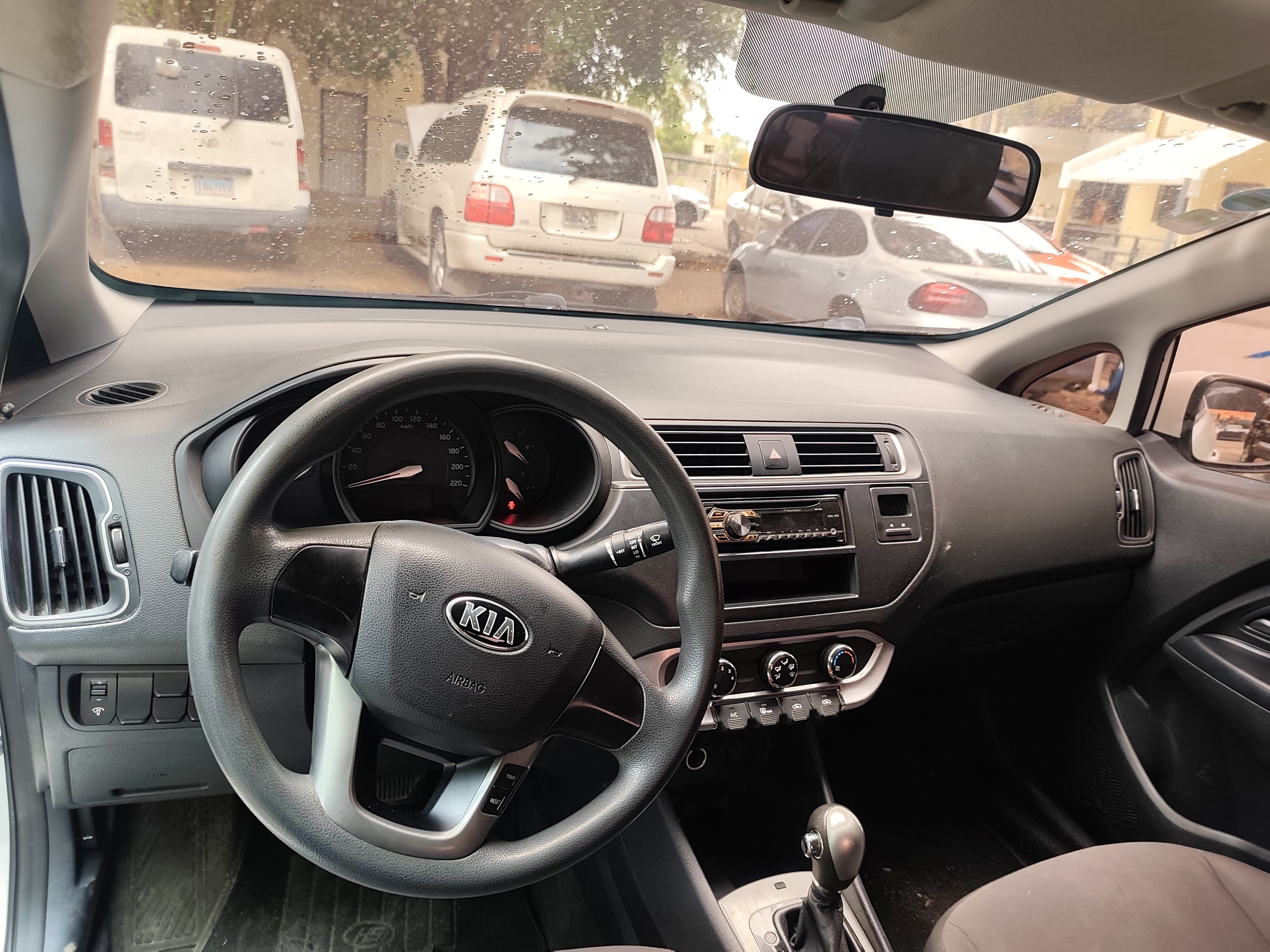 carros - kia rio 2016 3