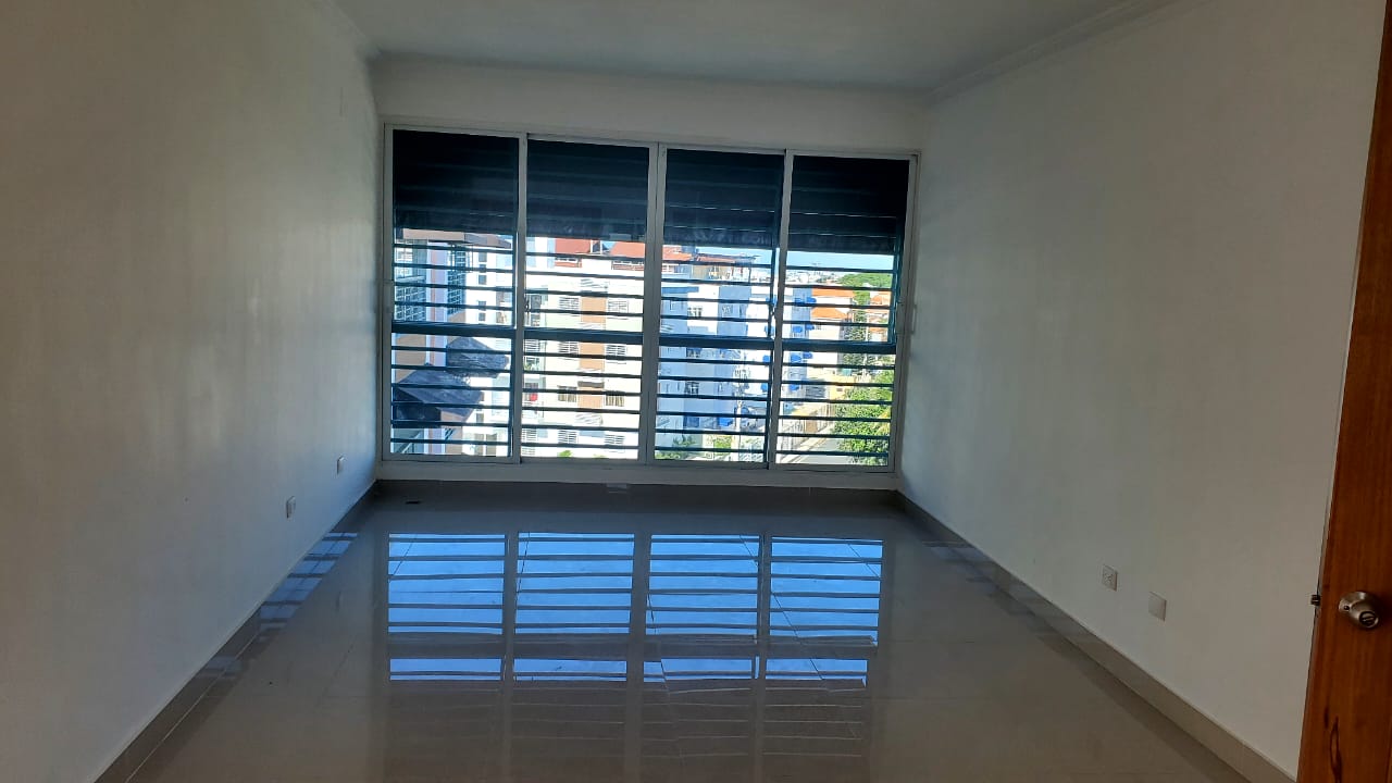 apartamentos - Apartamento Piso 4, con terraza independiente  7