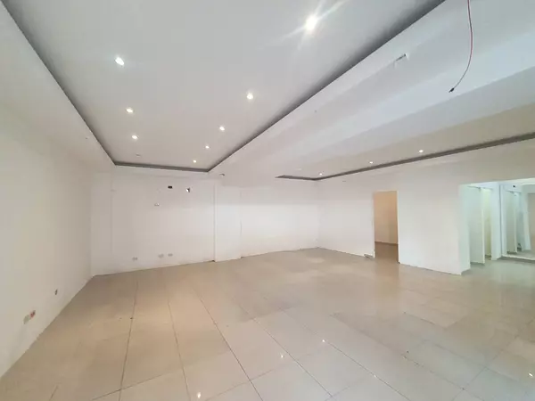 oficinas y locales comerciales - 🔵Alquilo Local 1er piso 84 mts en piantini  7