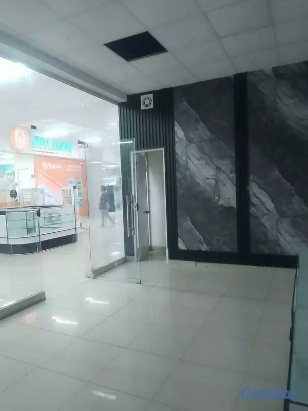 oficinas y locales comerciales - Local comercial en alquiler  Prolongación 27 de Febrero 2