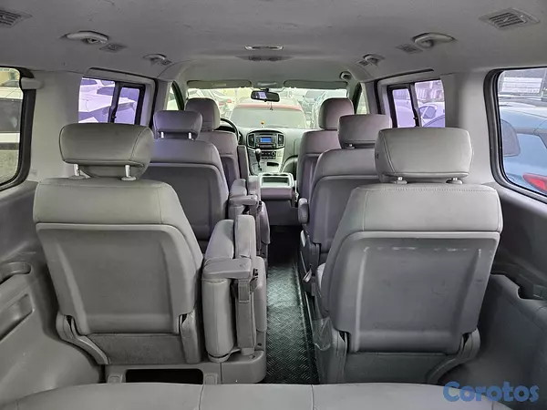 otros vehiculos - HYUNDAI GRAND STAREX 2020 GRIS 10