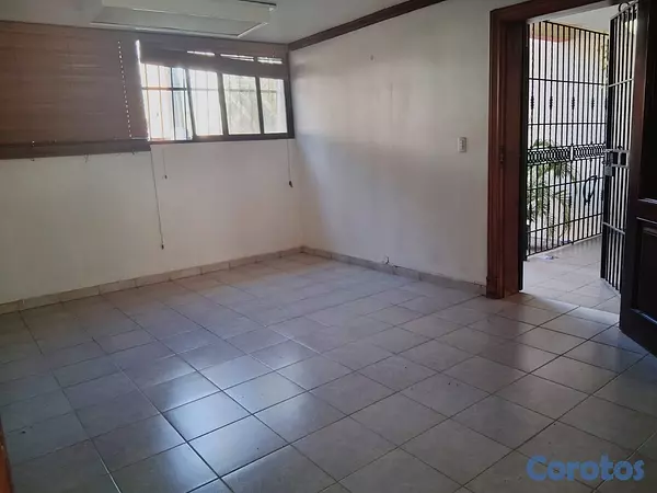 apartamentos - primer piso en independencia Isela para oficina  2