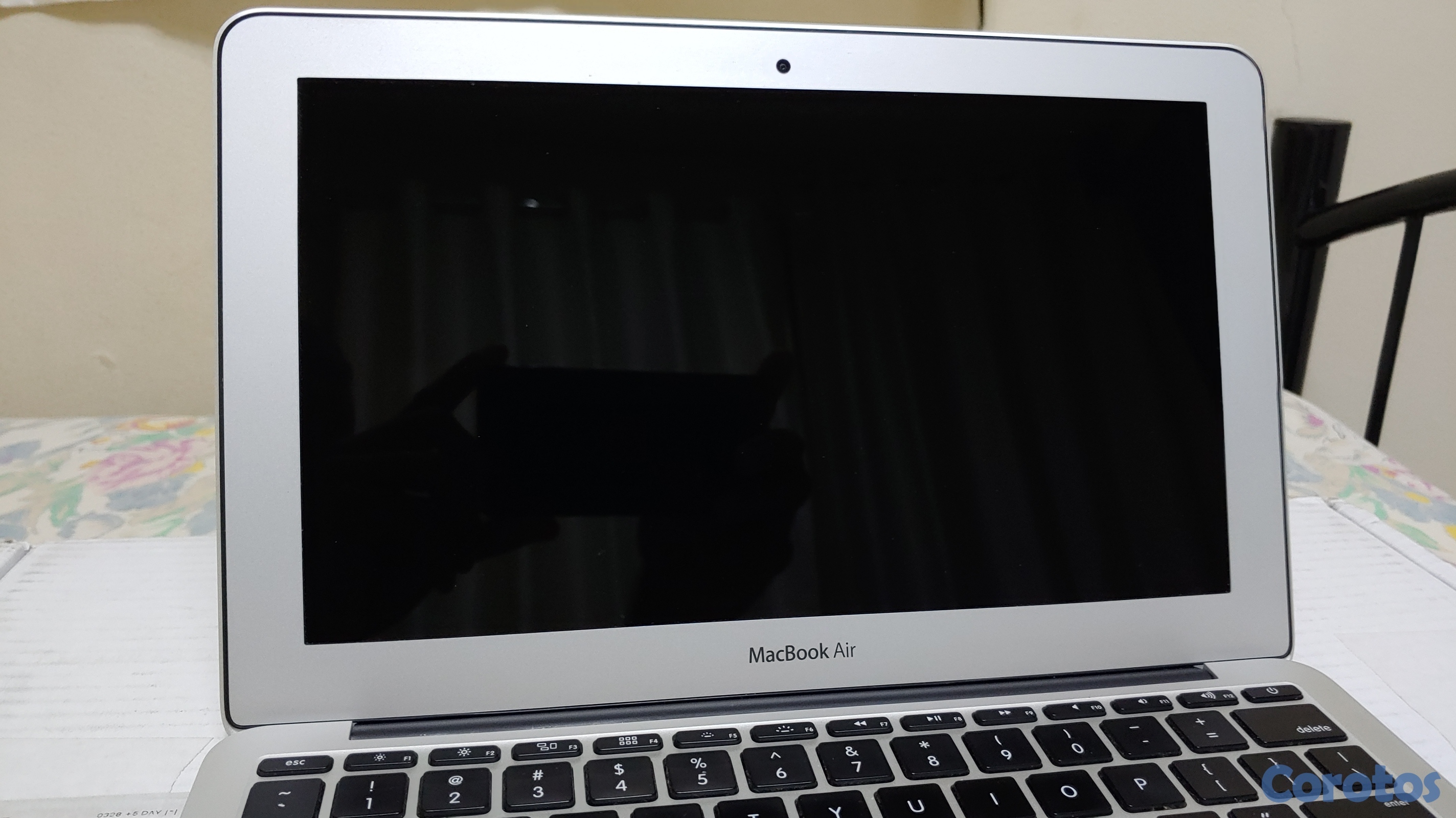 computadoras y laptops - Macbook Air 2015 --- 11'' Pulgadas 6