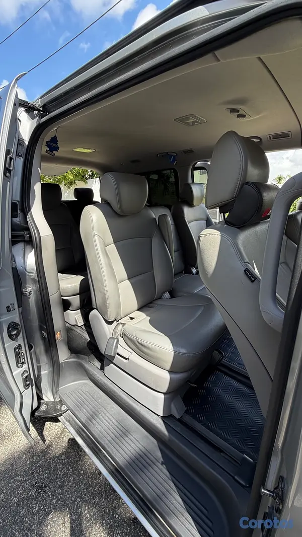 otros vehiculos - Hyundai Grand Starex VGT 2019 turbo Diesel 12 pasa 9