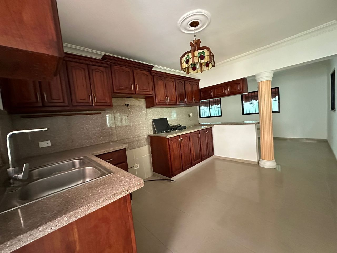 casas - Vendo casa lista, Vista Hermosa, Sto. Dgo. Este 9