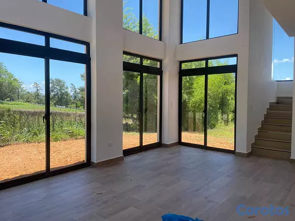 casas vacacionales y villas - Vendo Hermosa Villa 2 Niveles en SABANETA,  JARABA 2