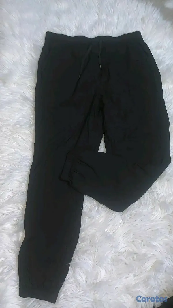 ropa y zapatos - caja de ropa 8