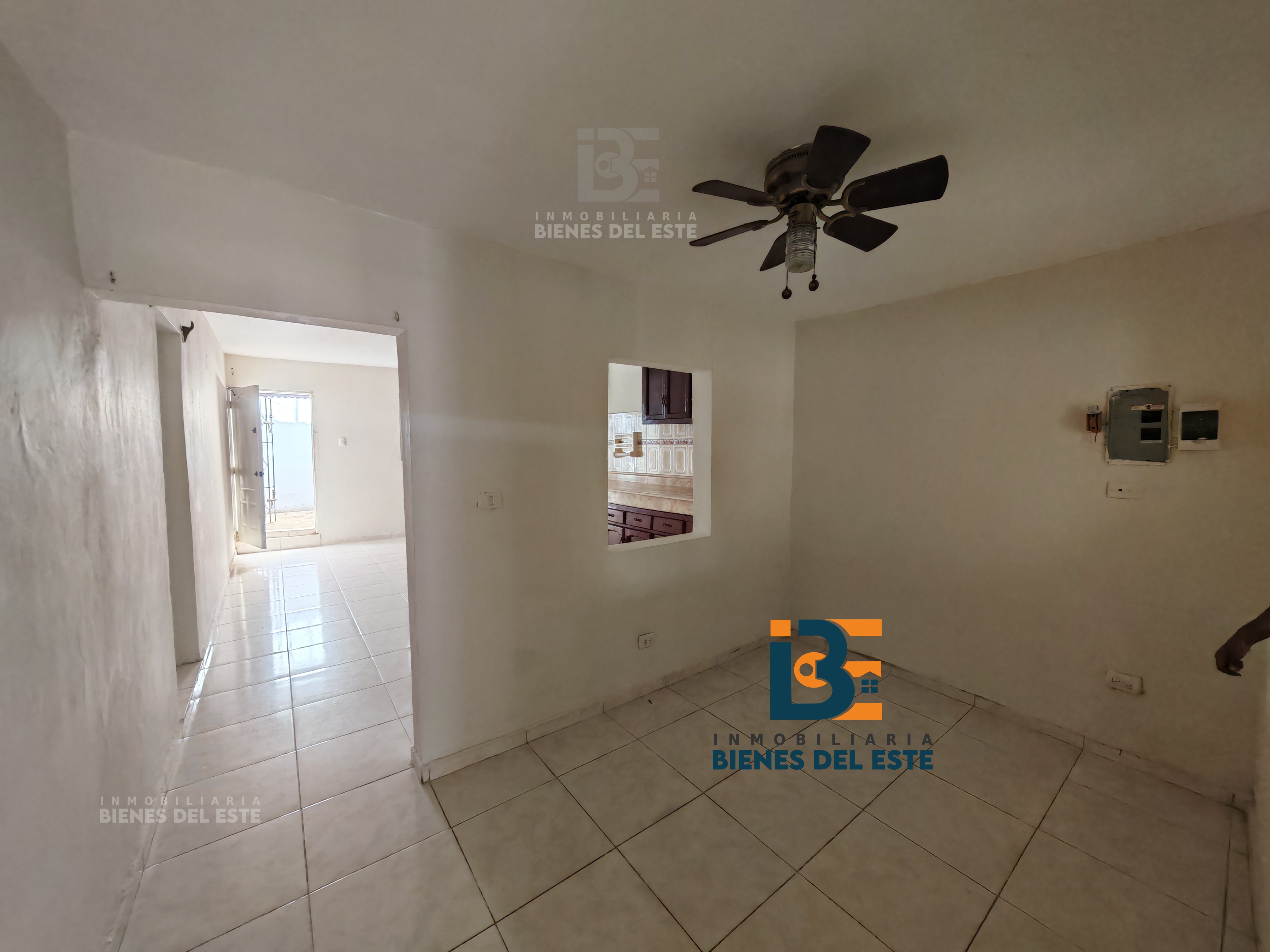 casas - Vende Casa de Tres Habitaciones en el Juan Pablo D 5