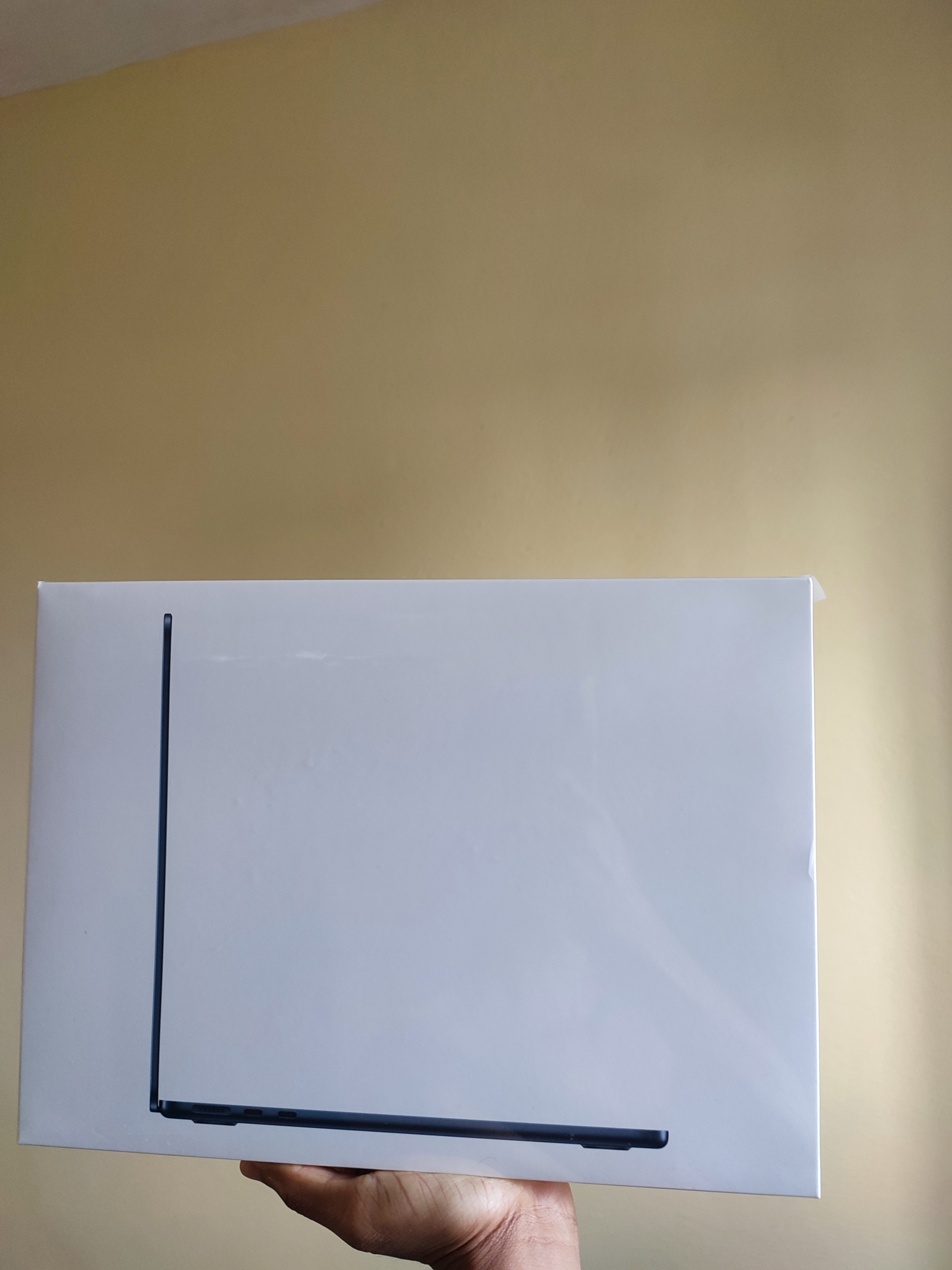 computadoras y laptops - MacBook Air 13.6 Pulgadas M2 Chip , Sellada Nueva  0