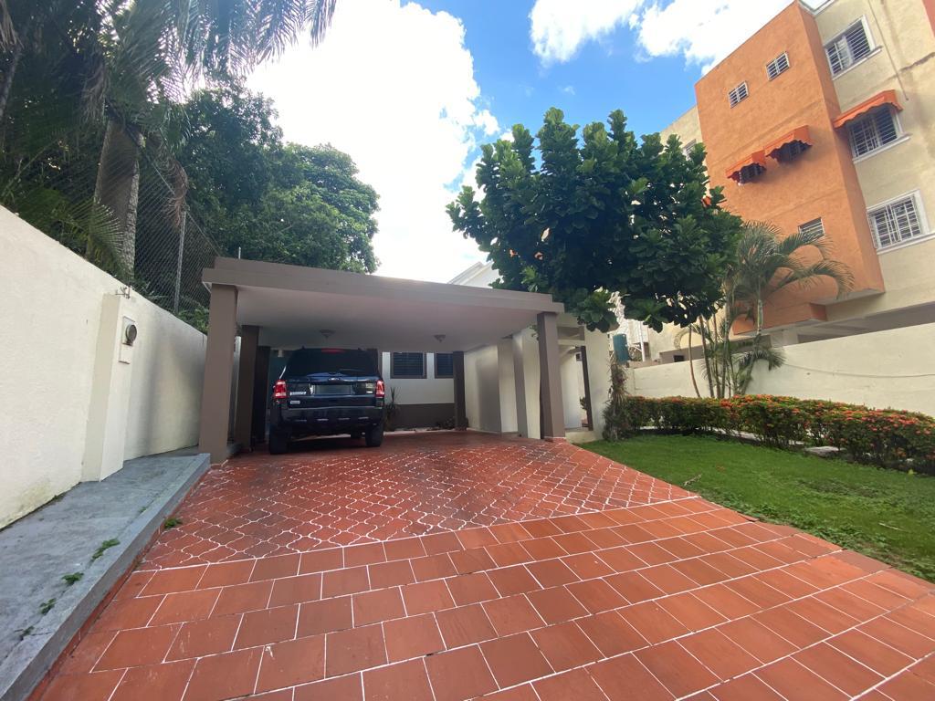 casas - CASA EN VENTA PROX. A LA REPUBLICA DE COLOMBIA