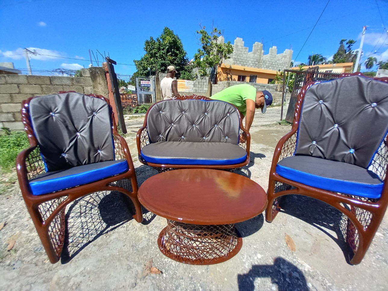 muebles y colchones - Juego de mueble combinado con mesedoras reinas en fibra de vidrio