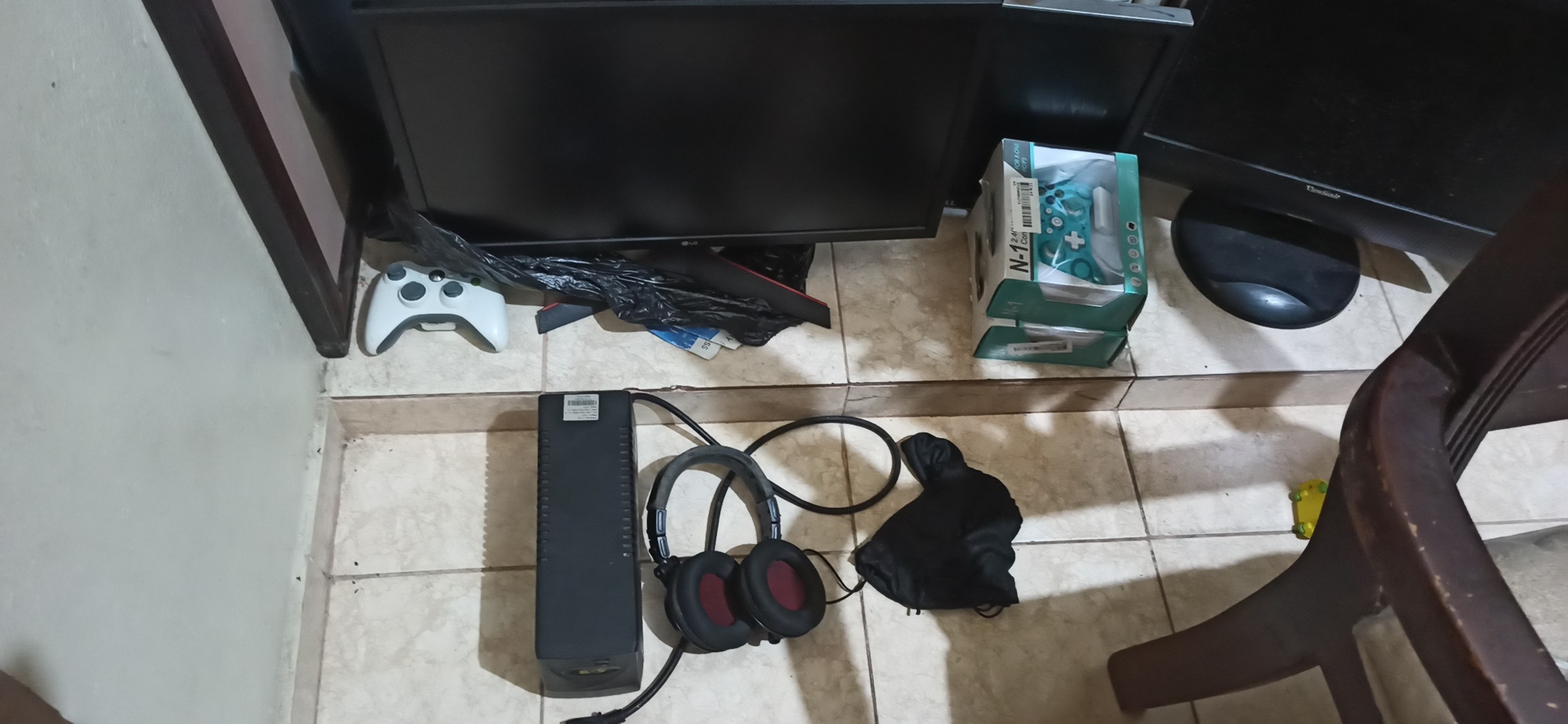 computadoras y laptops - Monitor LG UltraGear 24GL650F-B 144hz +ACCESIRIOS VARIOS GRATIS