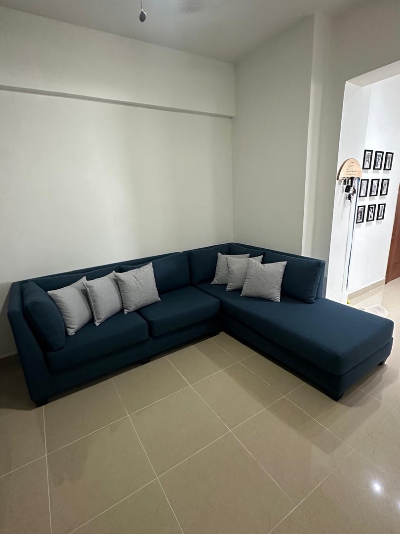 muebles y colchones - Mueble en L + dos otomanes 