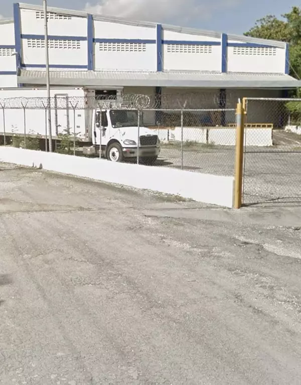 oficinas y locales comerciales - Alquilo Nave 2,750 mts Autop. Duarte 4