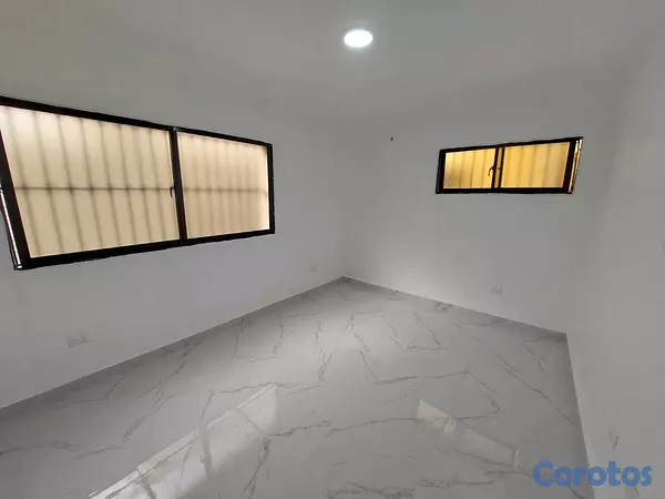 apartamentos - Venta de 3 Apartamentos – Urbanización Tropical 3