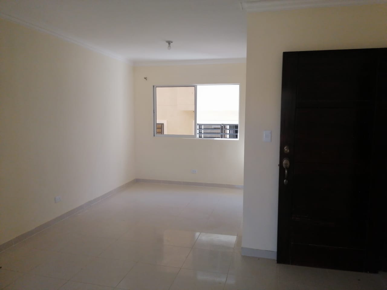 apartamentos - Alquilo apartamento en Residencial Monumental 5