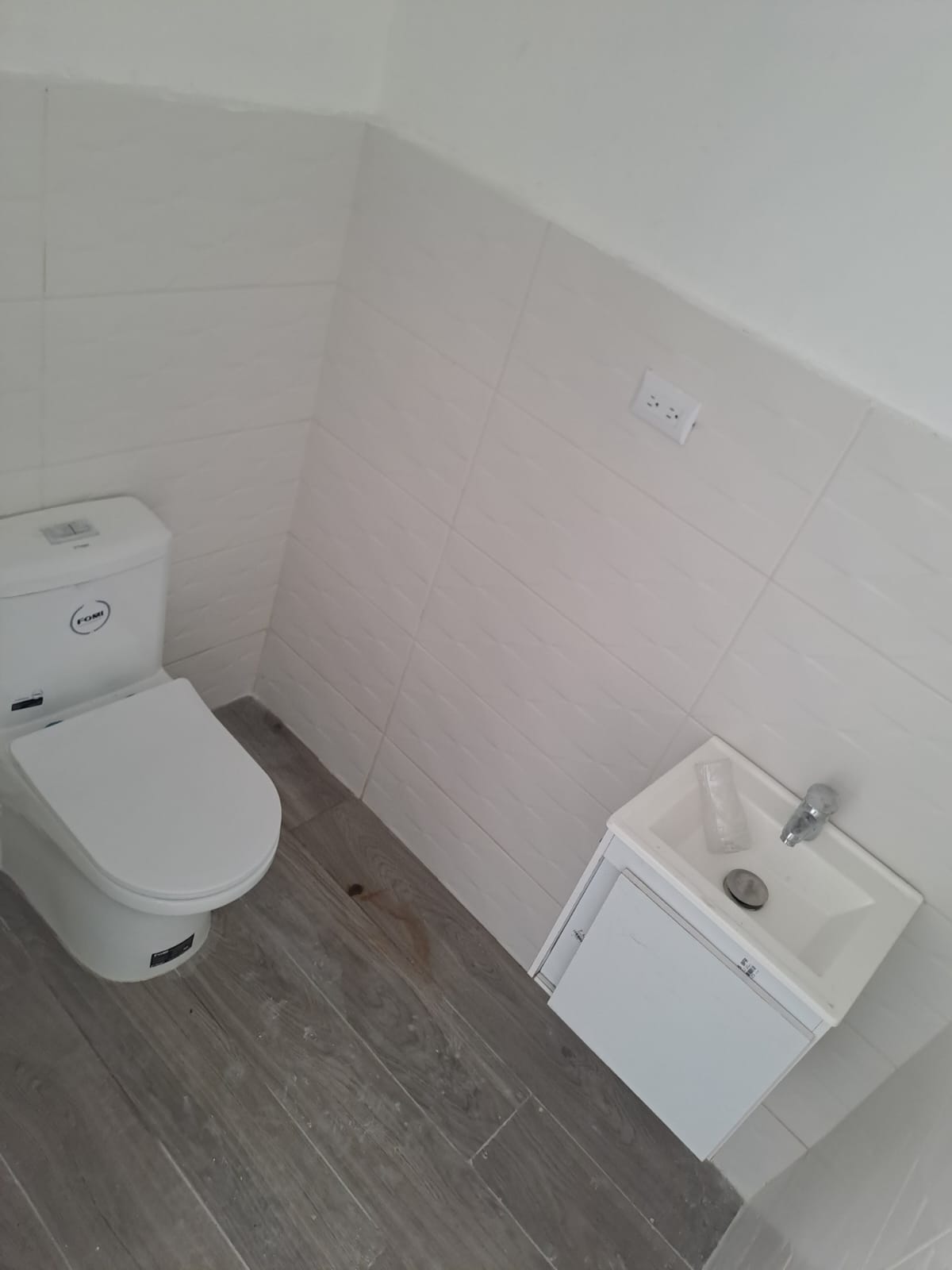 oficinas y locales comerciales - Alquilo local 2do piso 50 mts arroyo hondo  3