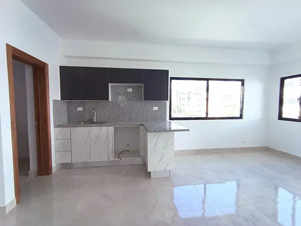 apartamentos - Vendo apartamento en el Renacimiento2do.nivel con Terraza.147mst 2hb 3
