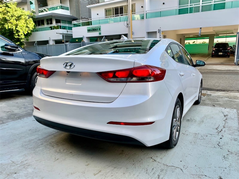 carros - Hyundai Elantra SEL 2018 Negociable 4