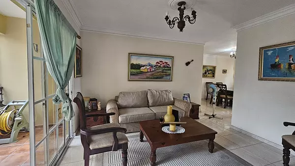 apartamentos - Apartamento con terraza en venta,Los Restauradores 6