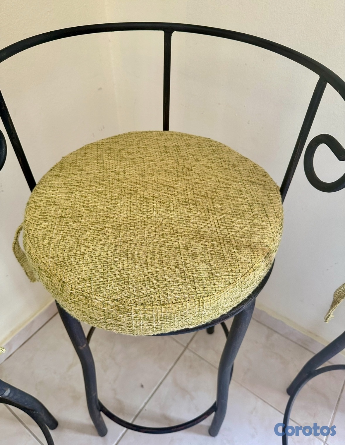 muebles y colchones - Sillas de desayunador en hierro. 3