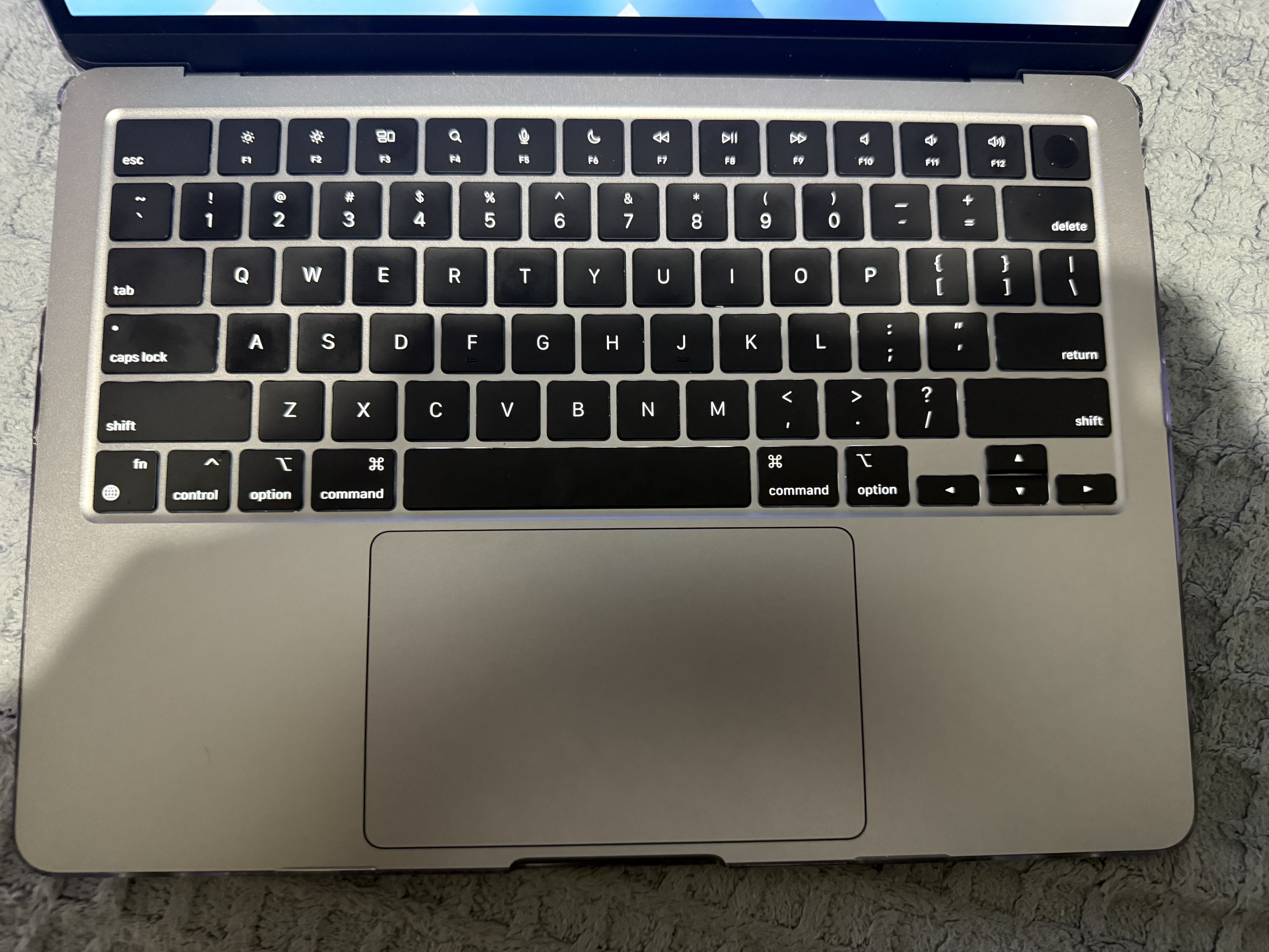 computadoras y laptops - MacBook Air M2 2022 2
