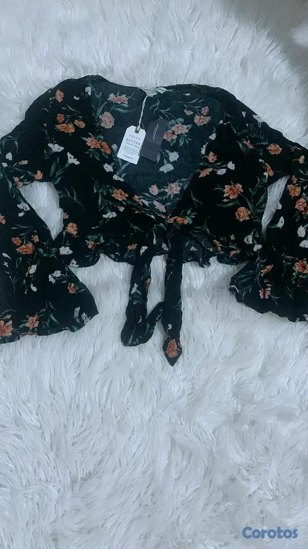 ropa y zapatos - caja de ropa 6