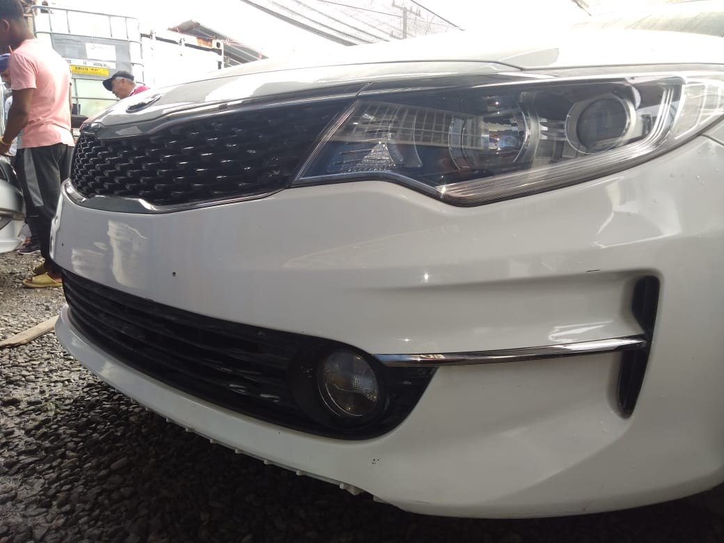 carros - KIA K5 2017 BLANCODESDE: RD$ 685,100.00 1