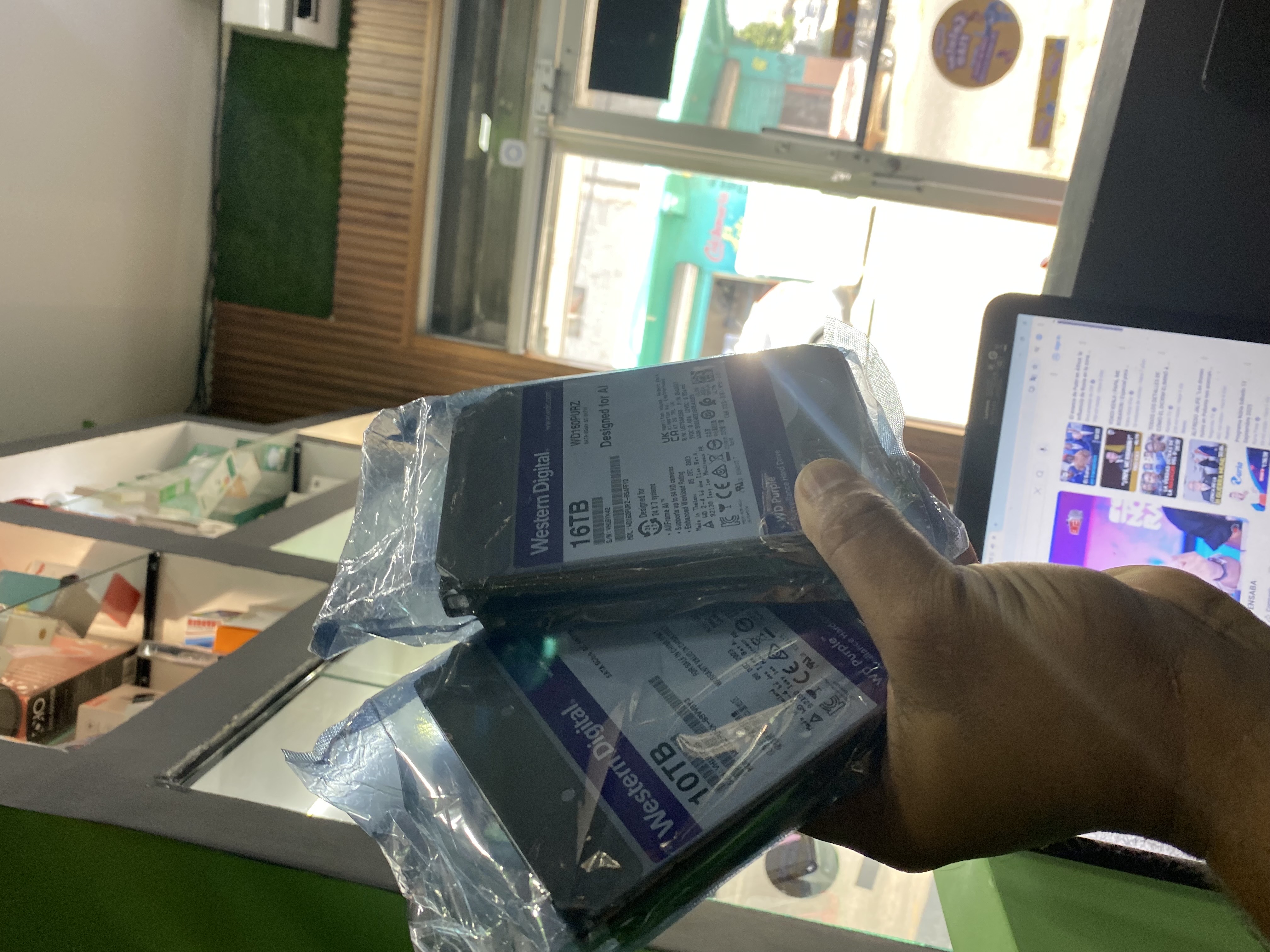 otros electronicos - disco purpura 10TB 16TB  2
