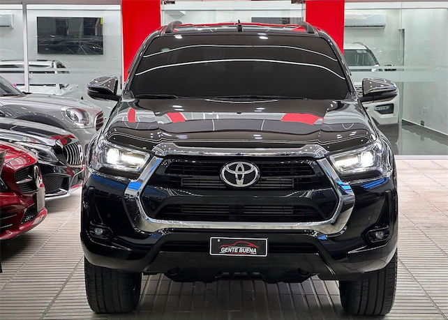 jeepetas y camionetas - Toyota hilux 2020 SRV  1