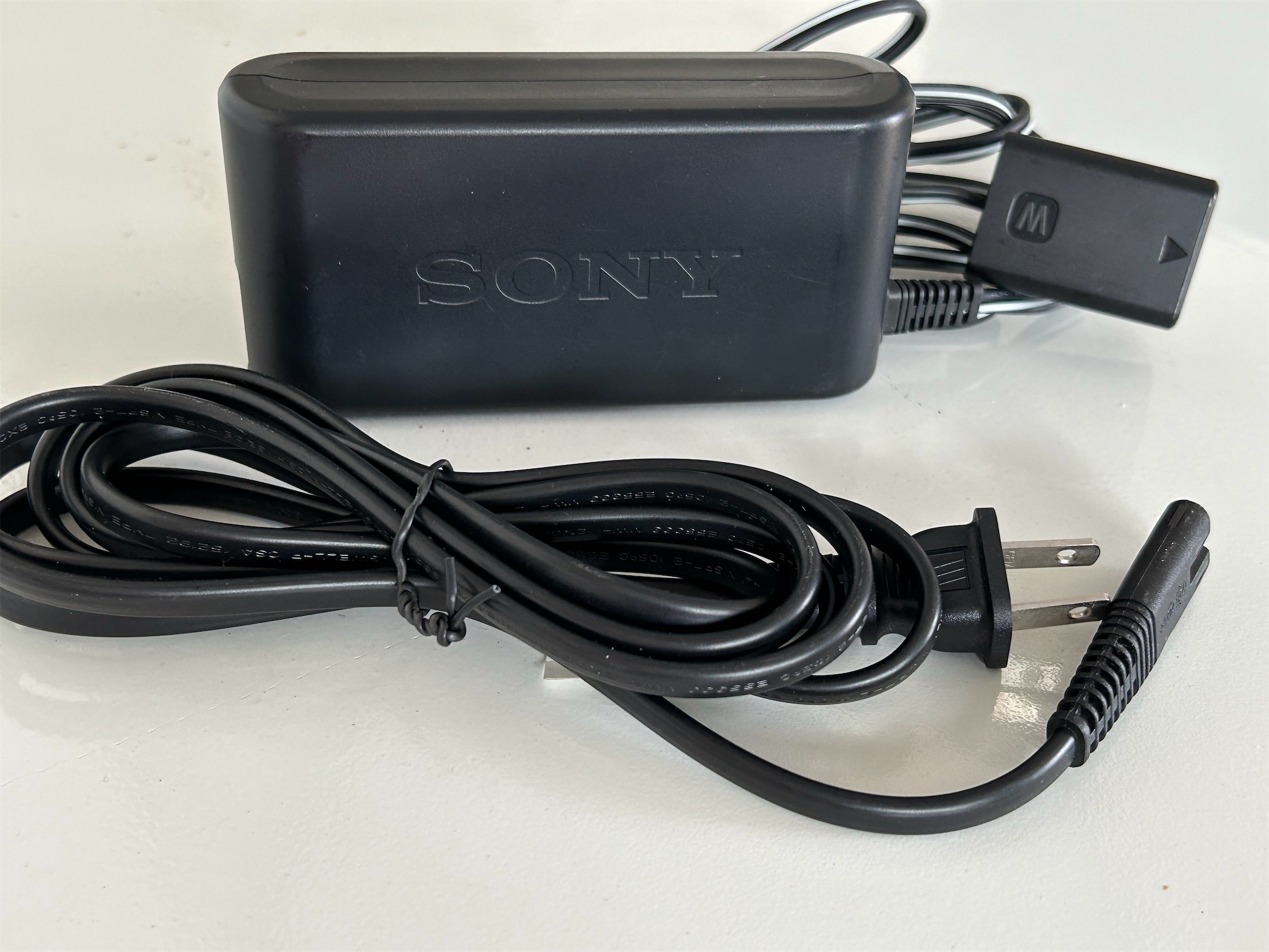 camaras y audio - Adaptador de corriente SONY original para cámaras ZV-E10 A6000 A6100 A6400 A6500