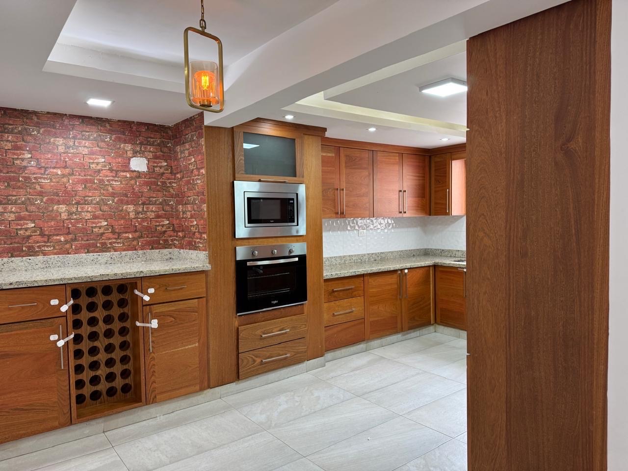 casas - CASA EN VENTA EN SANTIAGO DE LOS CABALLEROS PRÓXIMO A LA 27 de febrero  6