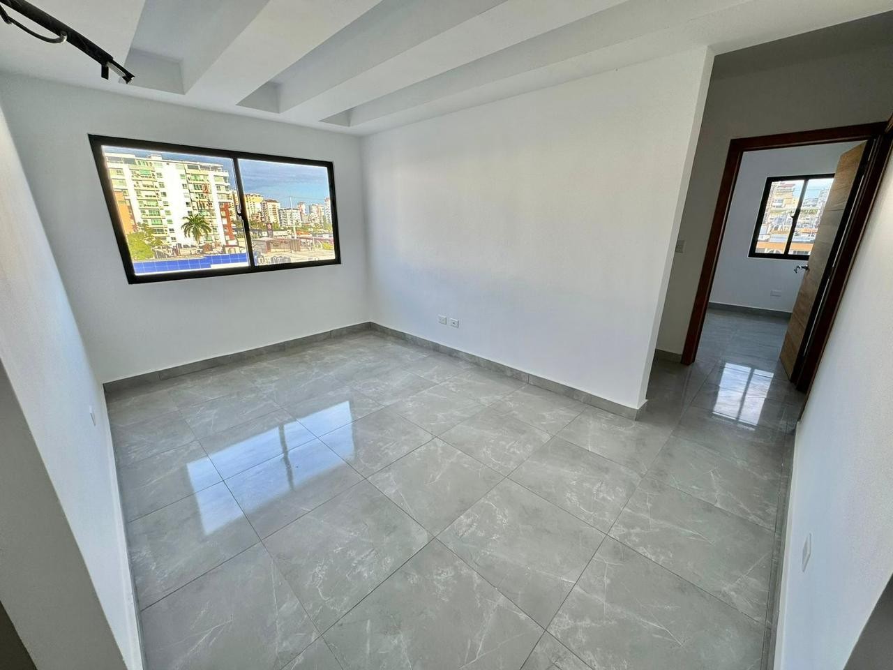 penthouses - Penthouse Nuevo en Venta
RENACIMIENTO
ANTES: USD 430,000.00
AHORA: USD 410,000.0 3