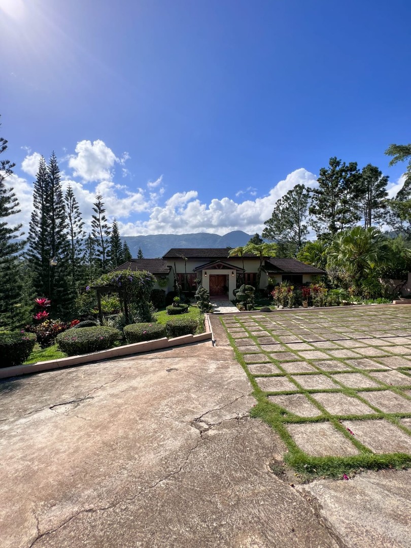 casas vacacionales y villas - Hermosa Villa en Jarabacoa 