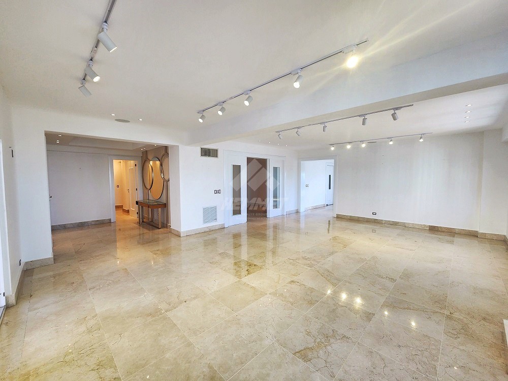 apartamentos - TORRE CON ASCENSOR Y PARQUEOS SOTERRADOS LA TRINITARIA SANTIAGO  3