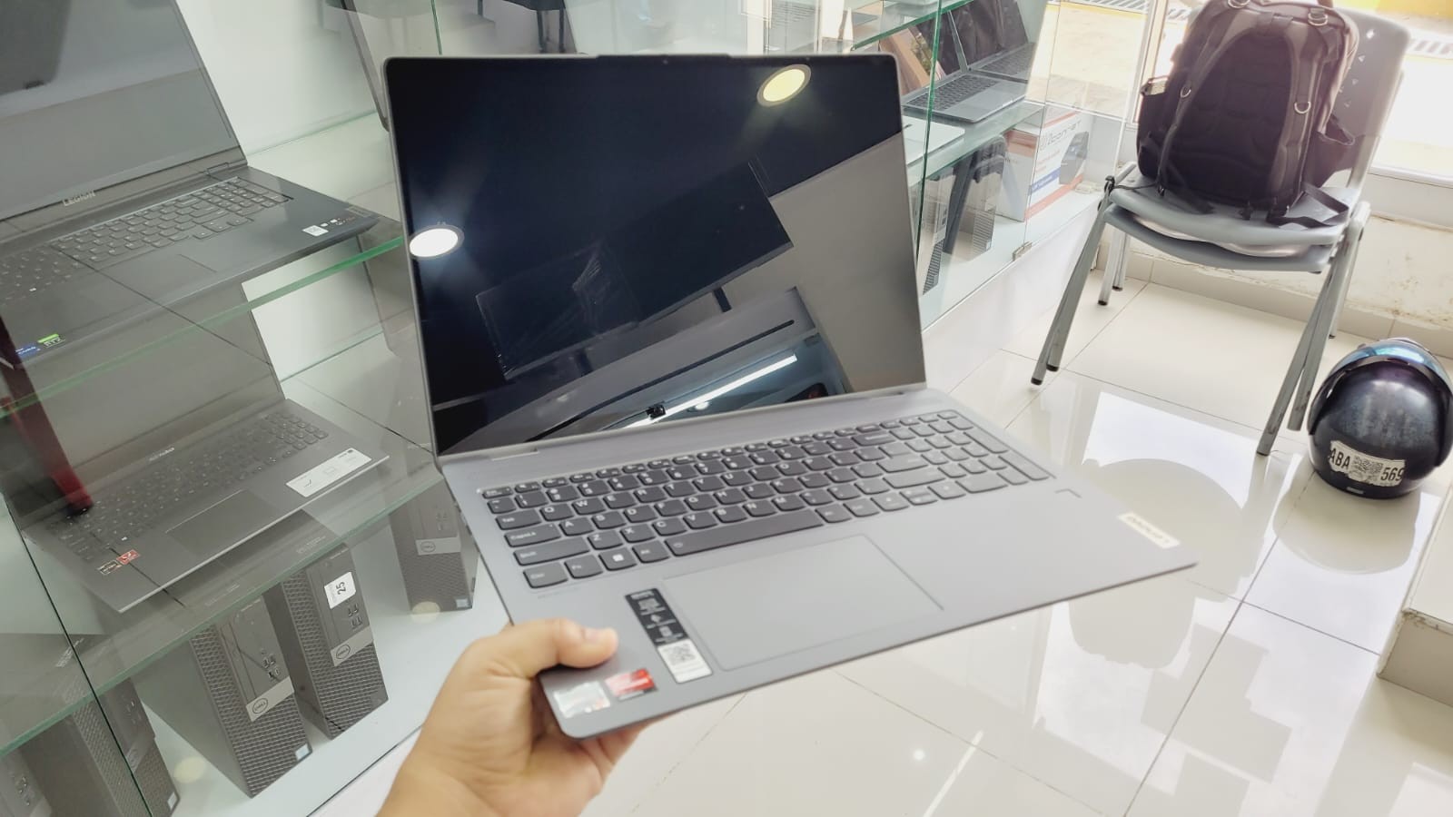 computadoras y laptops - LAPTOP LENOVO FLEX 5 RYZEN 7 TOUCH 16GB 1TB SSD 8