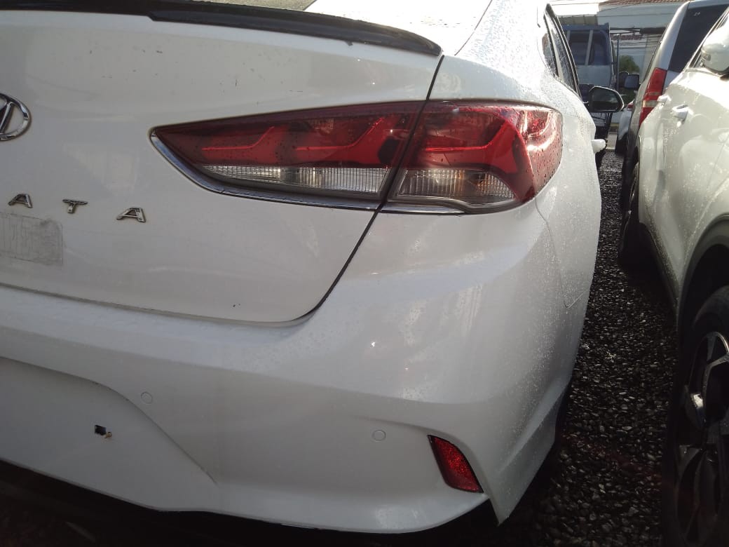 carros - HYUNDAI SONATA 2018 BLANCODESDE: RD$ 790,100.00 7