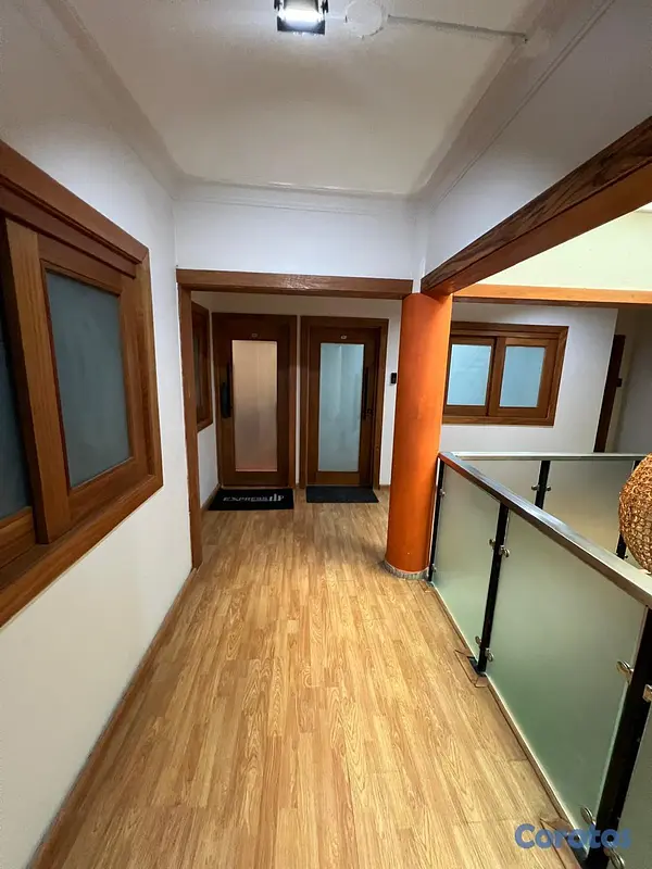 oficinas y locales comerciales - VENDO EDIFICIO COMERCIAL Y DE OFICINAS EN LA ROMUL 12