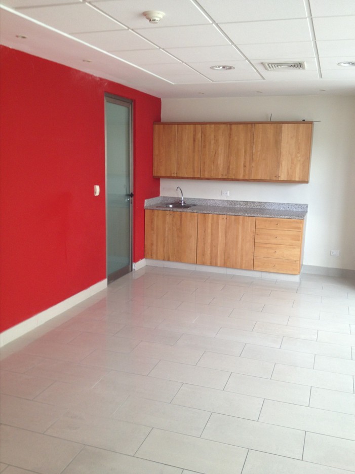 oficinas y locales comerciales - Alquilo Edificio corporativo 5 niveles en piantini
 3