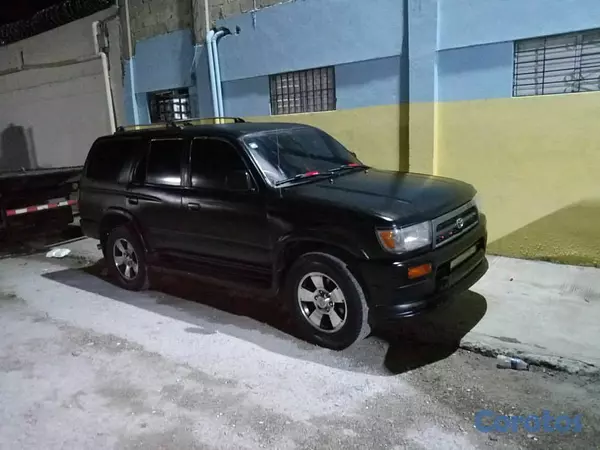 jeepetas y camionetas - TOYOTA 4RUNNER 2000 5