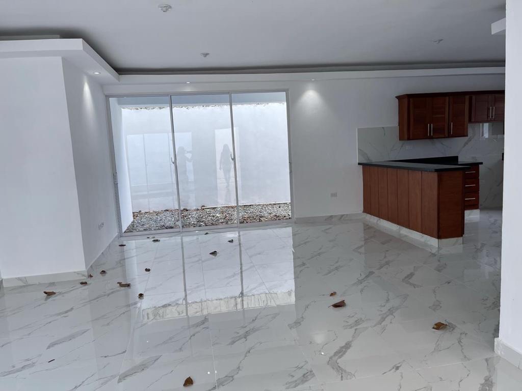 casas - Venta de casa en la autopista de san Isidro prado oriental Santo Domingo  4