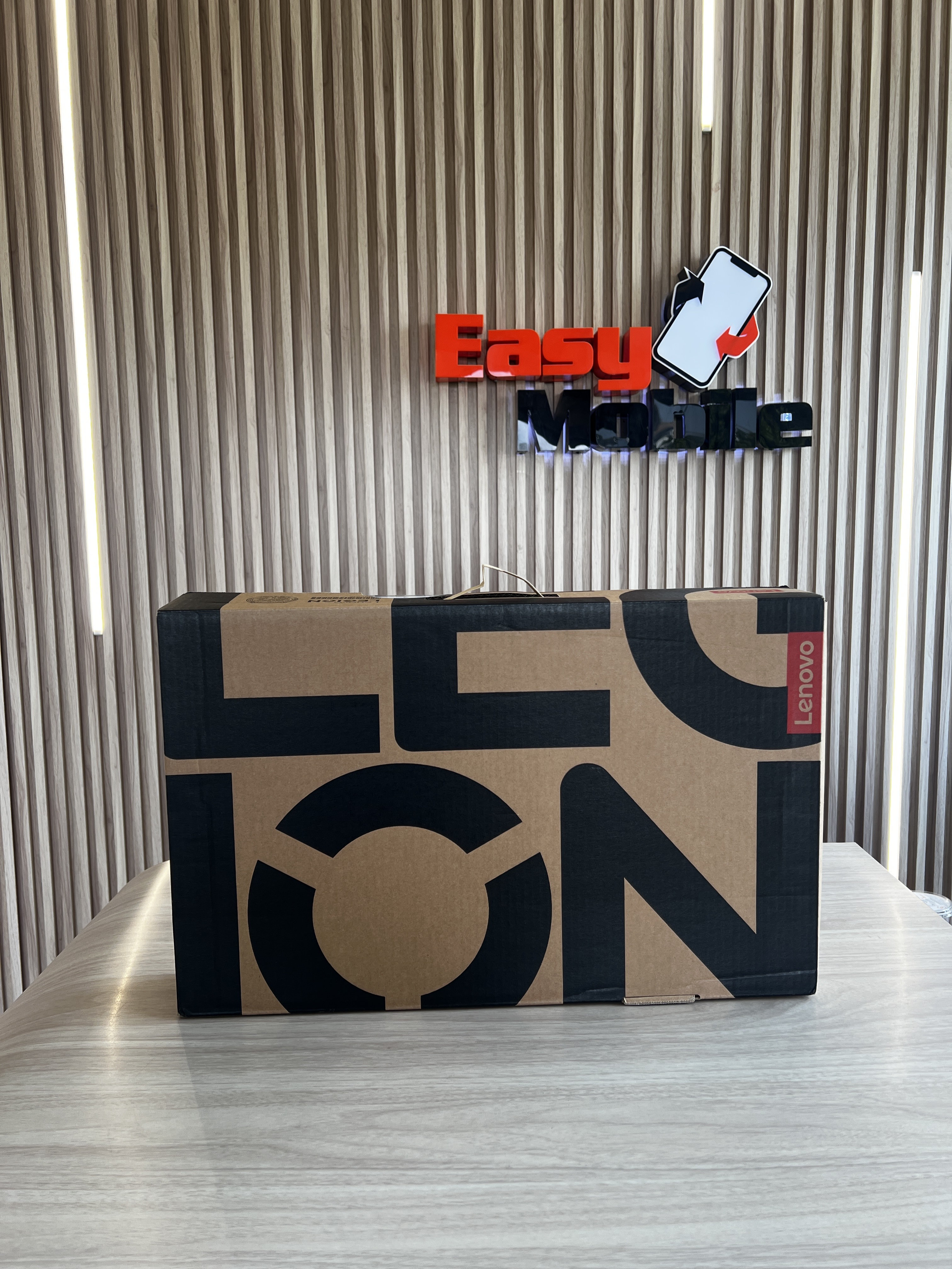 computadoras y laptops - LENOVO LEGION 5 15.1" OLED 165Hz Ryzen 7 260 16GB RAM512GB SSD RTX 5060 8GB