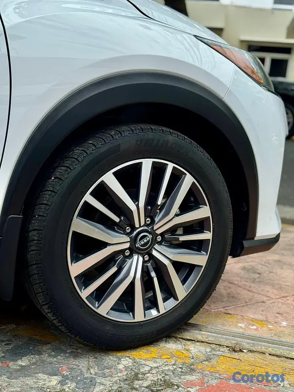 jeepetas y camionetas - NISSAN KICKS SV  BLANCA 2022 10