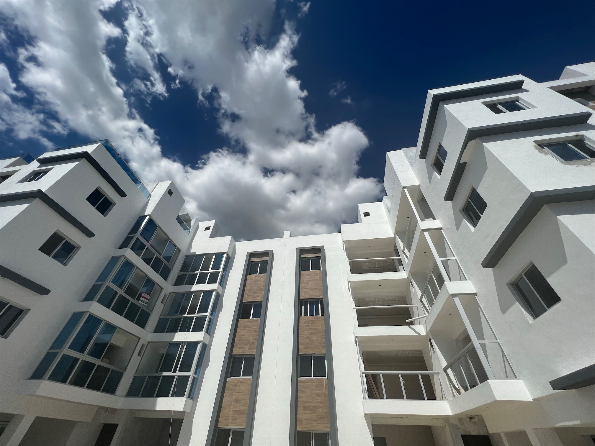 apartamentos - Venta de apartamentos nuevos en la autopista de san Isidro con 2 parqueos