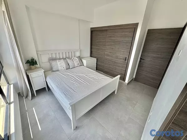 apartamentos - alquiló amueblado naco piso 11 dos habitaciones con baño balcón dos parqueos  11