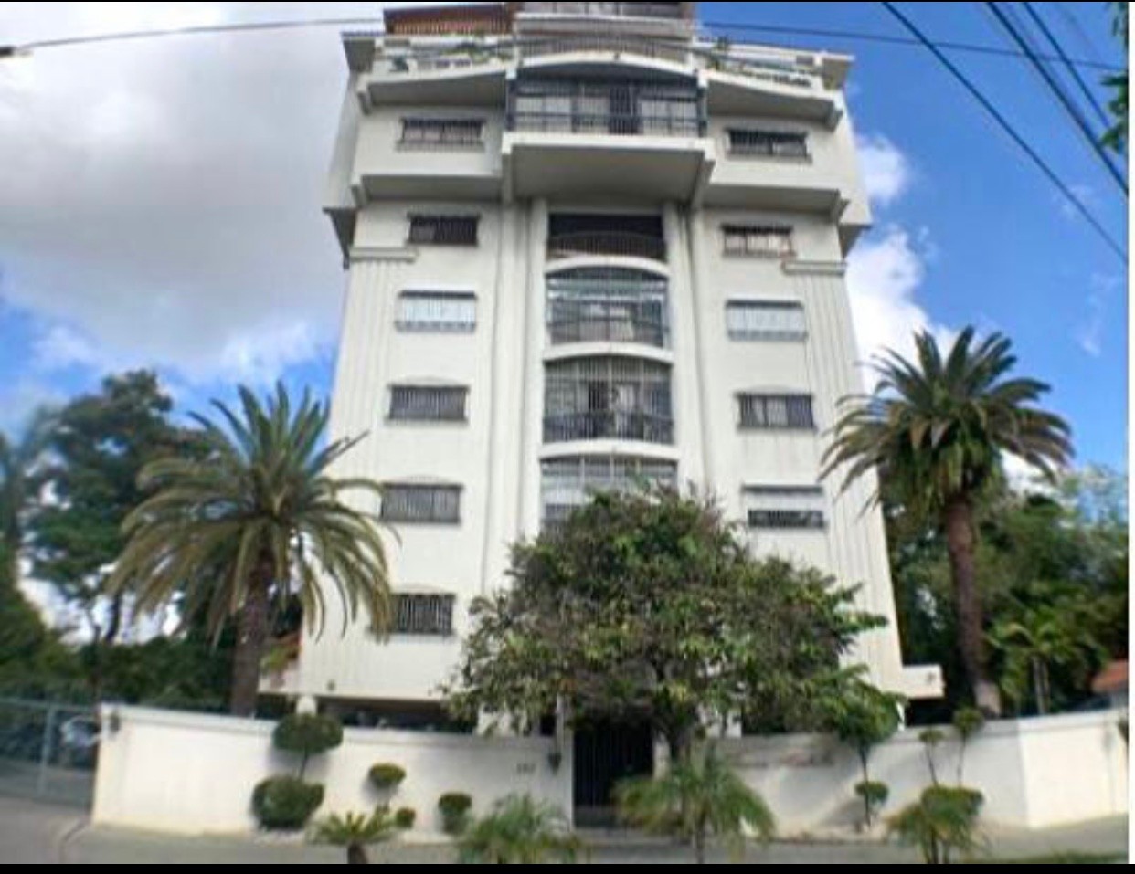 apartamentos -  Elegante y clásico apartamento, en La Esperilla