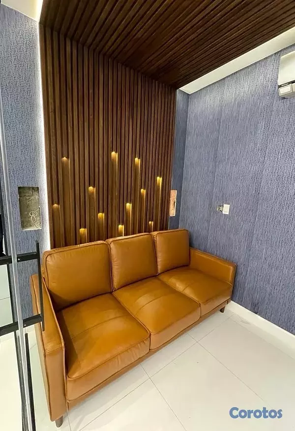 apartamentos - vendo urbanización real piso 7 amueblado tres habitaciones con baño dos parqueos 8