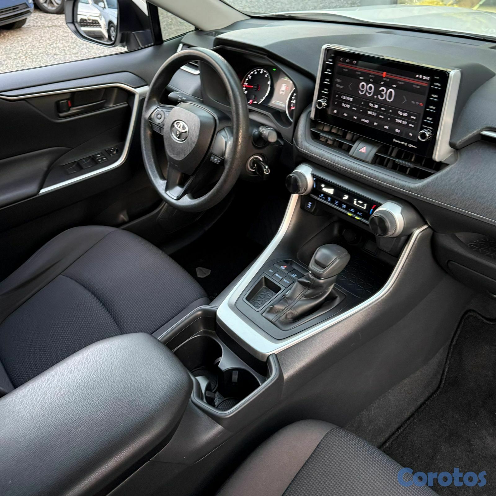 jeepetas y camionetas - TOYOTA RAV-4 LE 2021 5